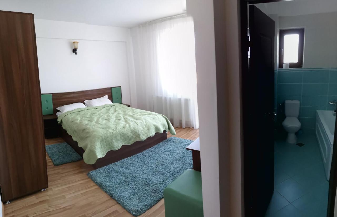 Passa Tempo Hotel Suceava Ngoại thất bức ảnh